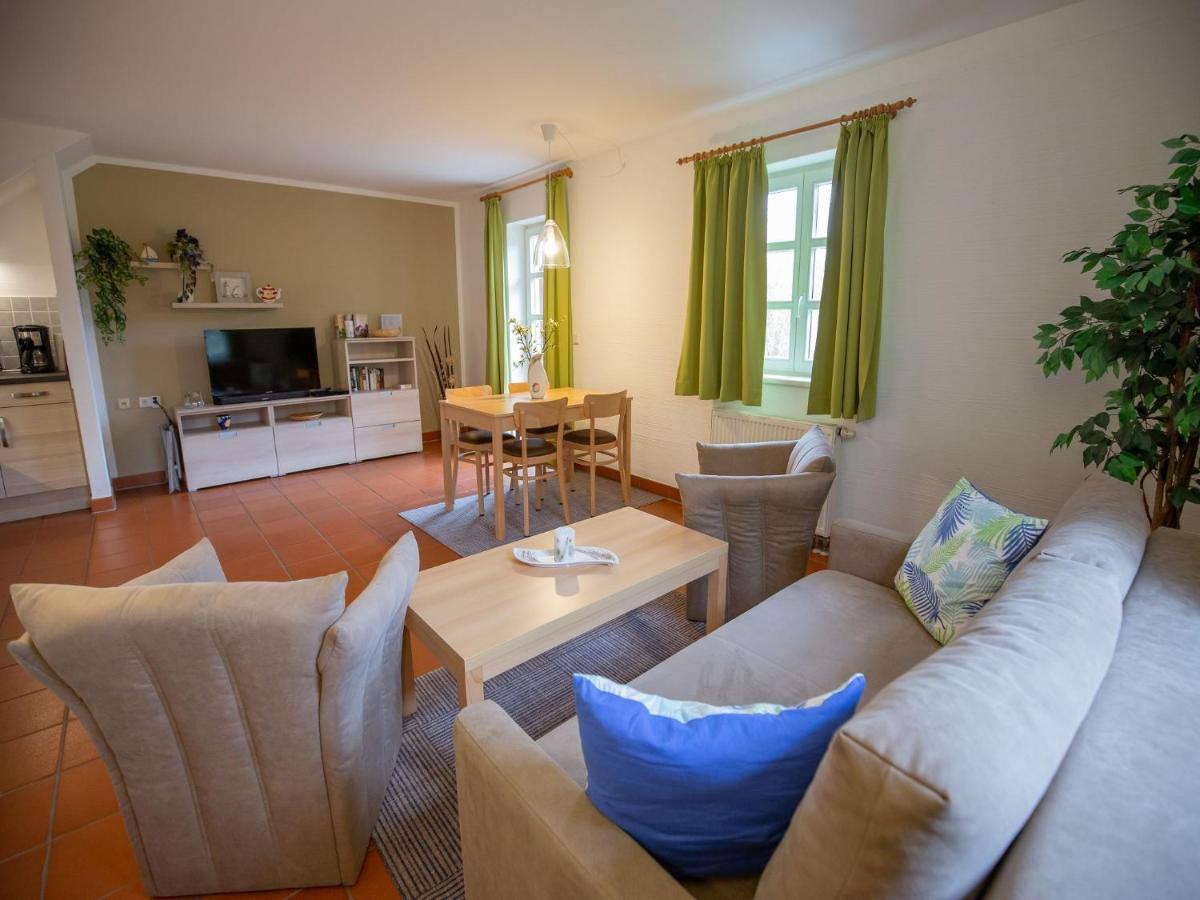 Feriendorf Rugana - Komfort Appartement Mit 1 Schlafzimmer Und Terrasse B52 Dranske Exterior photo